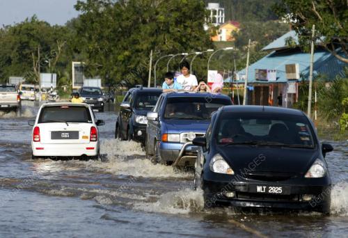 JB27_04022011_PAGOH_BANJIR