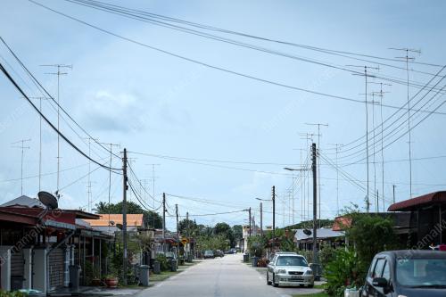 ANTENA TINGGI ANTARA KEUNIKAN MUAR