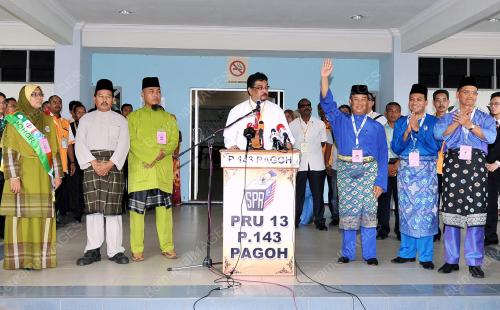 JB28_20042013_PENAMAAN_PAGOH