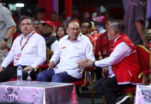 DATUK SERI ANWAR IBRAHIM