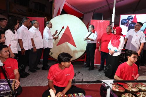DATUK SERI ANWAR IBRAHIM