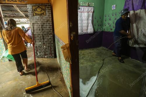 TINJAUAN MANGSA BANJIR