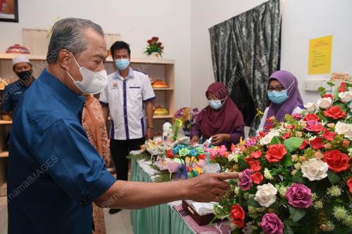 TAN SRI MUHYIDDIN YASSIN
