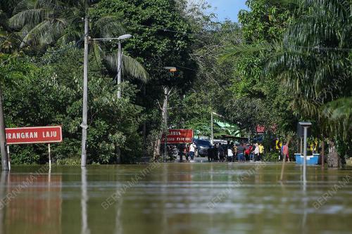 BANJIR_SEGAMAT