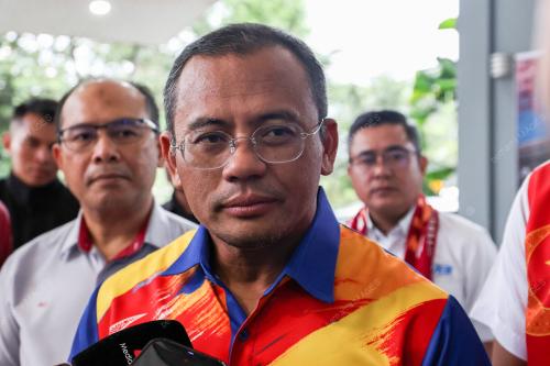 DATUK SERI AMIRUDIN SHARI
