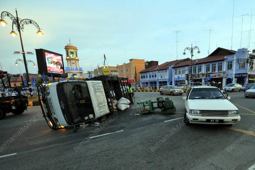 JB32_20042013_KEMALANGAN