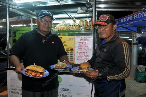 JB33_02112019_BURGER
