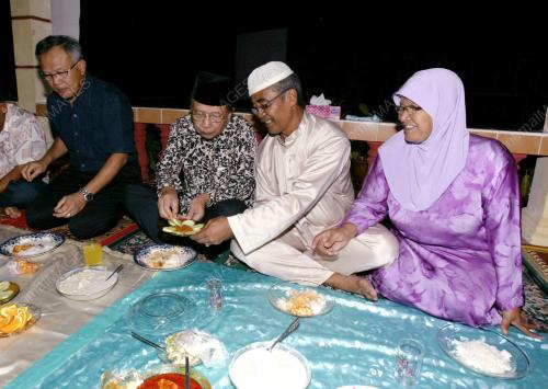 JB34_27012011_RAIS_YATIM