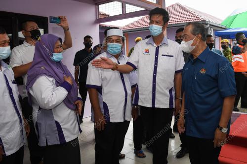 TAN SRI MUHYIDDIN YASSIN