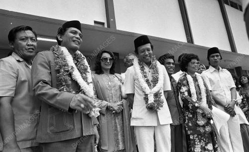 HARI PENAMAAN CALON