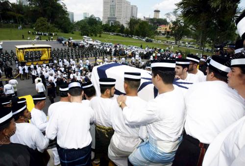 SULTAN ISKANDAR SULTAN ISMAIL