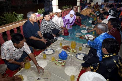 JB35_27012011_RAIS_YATIM