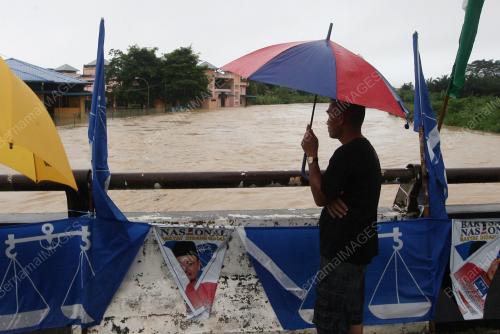 JB37_30012011_BANJIR