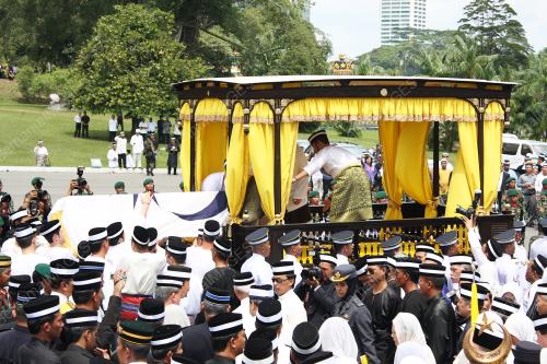 SULTAN ISKANDAR SULTAN ISMAIL