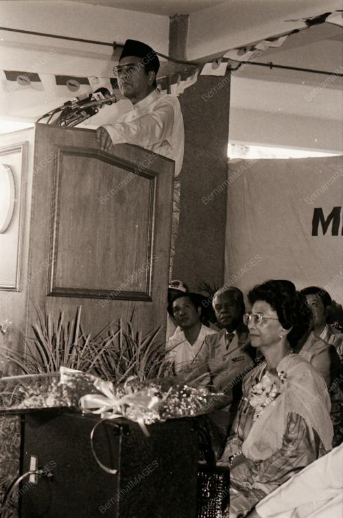 DATUK SERI DR MAHATHIR MOHAMAD