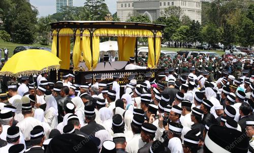 SULTAN ISKANDAR SULTAN ISMAIL