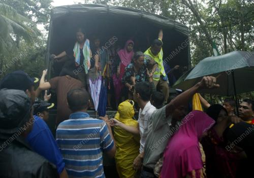 JB45_30012011_BANJIR