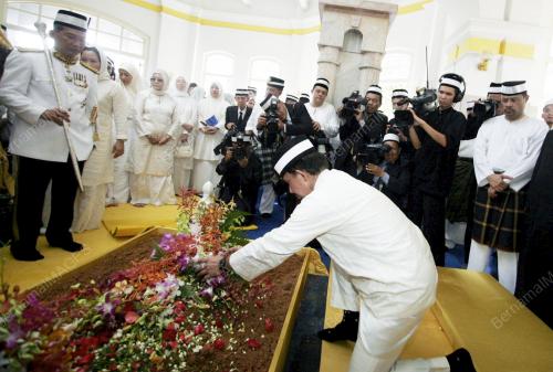 SULTAN BRUNEI