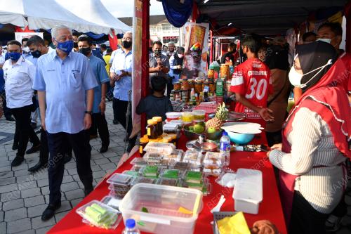 DATUK SERI ISMAIL SABRI YAAKOB