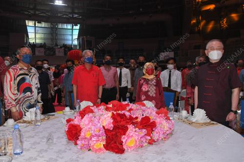 DATUK SERI ISMAIL SABRI YAAKOB