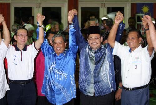 JB56_30012011_MENANG