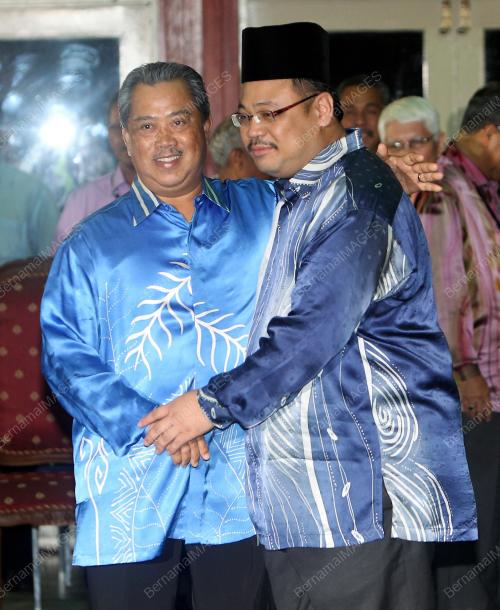JB61_30012011_MENANG