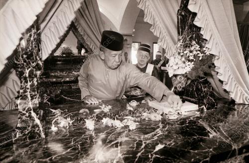 SULTAN ISKANDAR