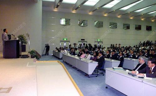 JP01-07_06-2001_PM_UNU_27012016