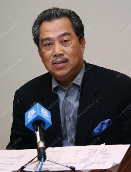 TAN SRI MUHYIDDIN YASSIN