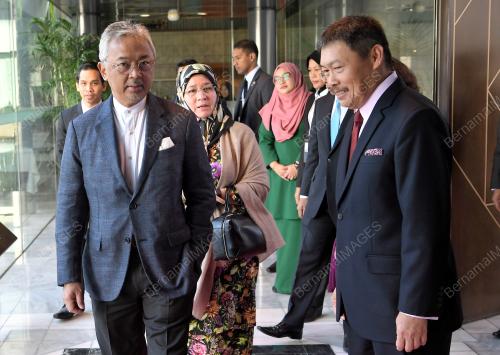 JPN01_23102019_AGONG