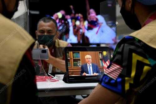 DATUK SERI ISMAIL SABRI YAAKOB