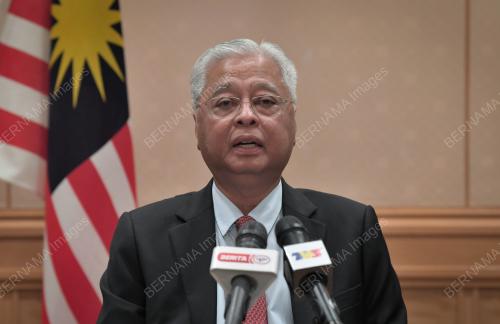 DATUK SERI ISMAIL SABRI YAAKOB