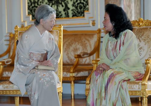 JPN02_05102012_AGONG