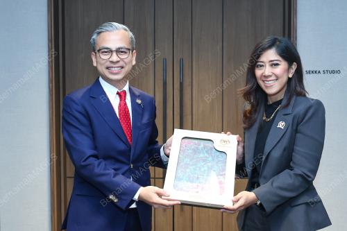 DATUK FAHMI FADZIL