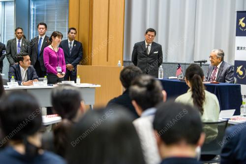 JPN05_07112018_PM_TOYO