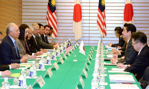 JPN05_12122013_PM_ABE