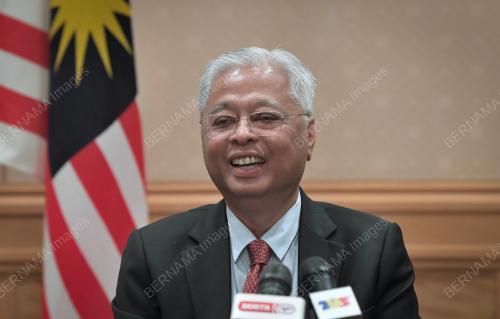 DATUK SERI ISMAIL SABRI YAAKOB