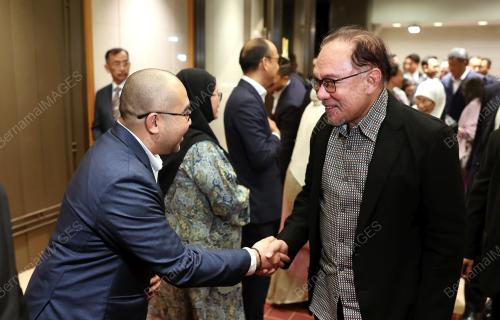 DATUK SERI ANWAR IBRAHIM
