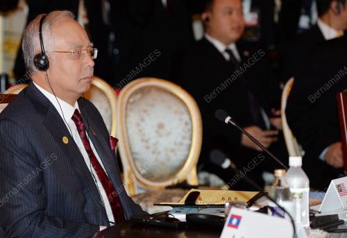 JPN07_14122013_PM_JEPUN