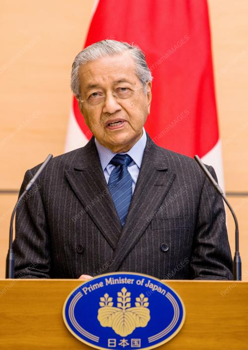 JPN08_06112018_PM