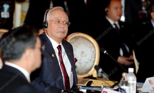 JPN08_14122013_PM_JEPUN