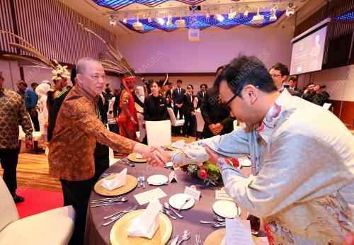 DATUK SERI FADILLAH YUSOF
