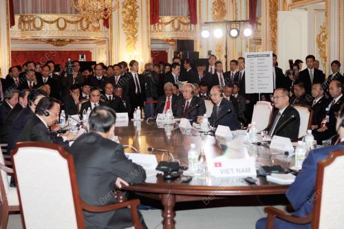 JPN10_14122013_PM_JEPUN