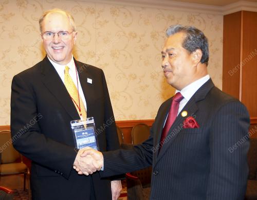 TAN SRI MUHYIDDIN YASSIN