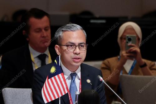 DATUK FAHMI FADZIL