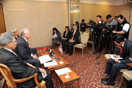 JPN13_14122013_PM_MEDIA