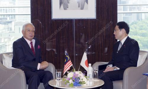 JPN13_25052015_PM