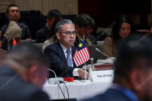 DATUK FAHMI FADZIL