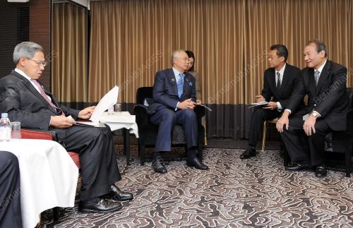 JPN14_12122013_PM_JEPUN