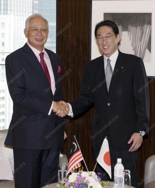 JPN16_25052015_PM